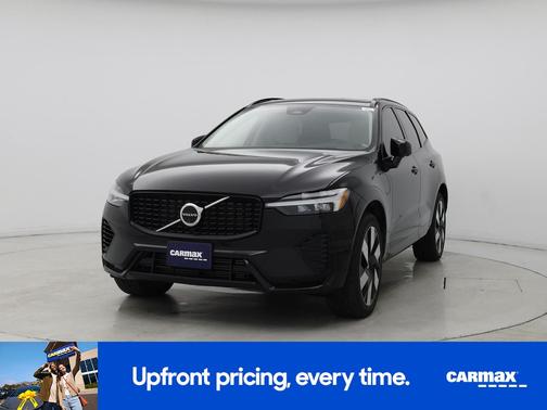 2024 Volvo XC60 Recharge Plug-In Hybrid T8 Ultimate Dark Theme