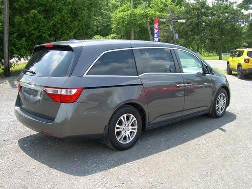 Gray 2013 Honda Odyssey EX-L