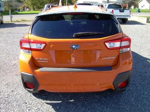 Sunshine Orange 2018 Subaru Crosstrek 2.0i Premium