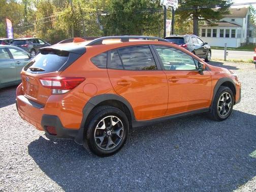 Sunshine Orange 2018 Subaru Crosstrek 2.0i Premium