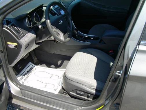 Harbor Gray Metallic 2012 Hyundai SONATA GLS