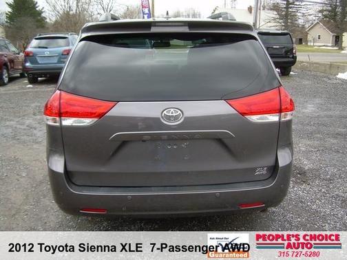 2012 Toyota Sienna XLE