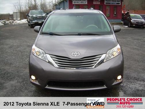 2012 Toyota Sienna XLE