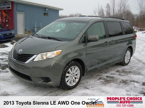 2013 Toyota Sienna LE