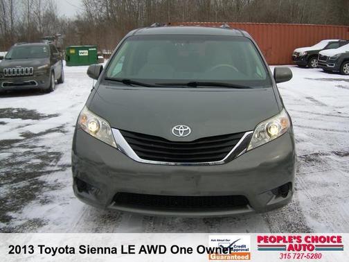 2013 Toyota Sienna LE