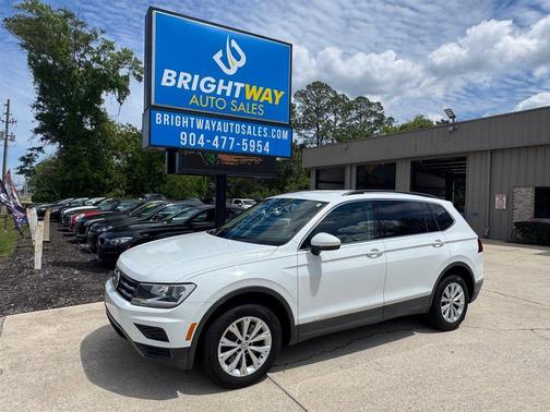 Pure White 2018 Volkswagen Tiguan 2.0T SE