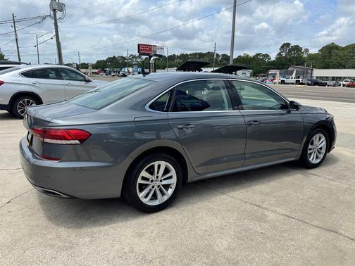 2020 Volkswagen Passat 2.0T SE