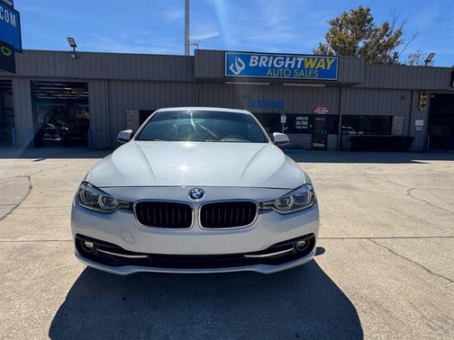 2018 BMW 330 i