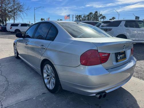 2011 BMW 328 i