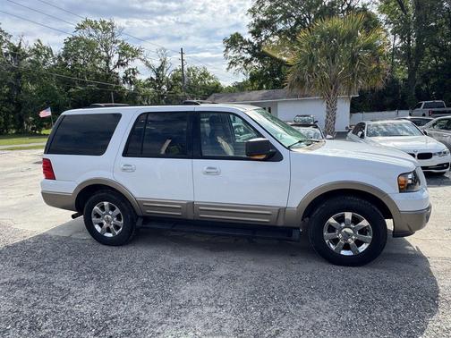 White 2003 Ford Expedition Eddie Bauer