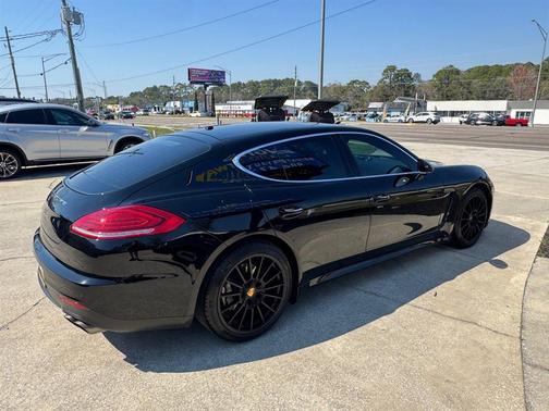 2016 Porsche Panamera S