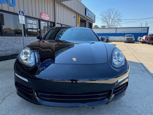 2016 Porsche Panamera S