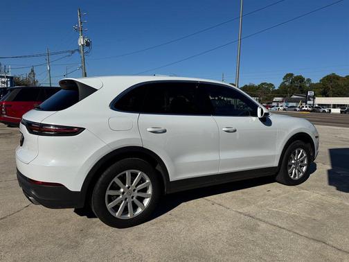 2019 Porsche Cayenne Base
