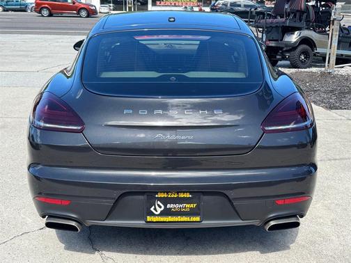 2014 Porsche Panamera 
