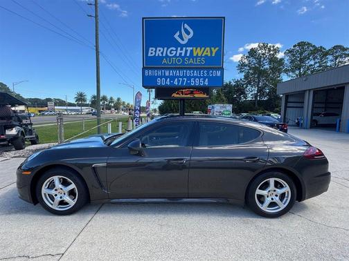 2014 Porsche Panamera 