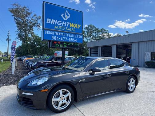 2014 Porsche Panamera 