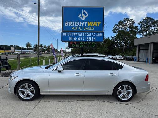 2018 Volvo S90 T5 Momentum