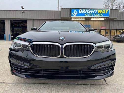 Black 2020 BMW 530 i