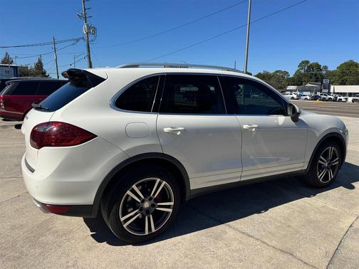 2012 Porsche Cayenne Base