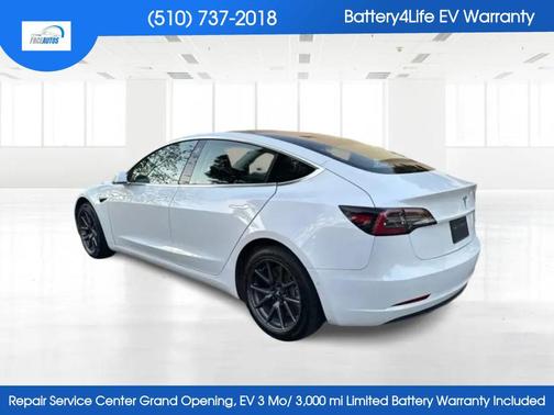 Pearl White Multi-Coat 2019 Tesla Model 3 Standard Range Plus