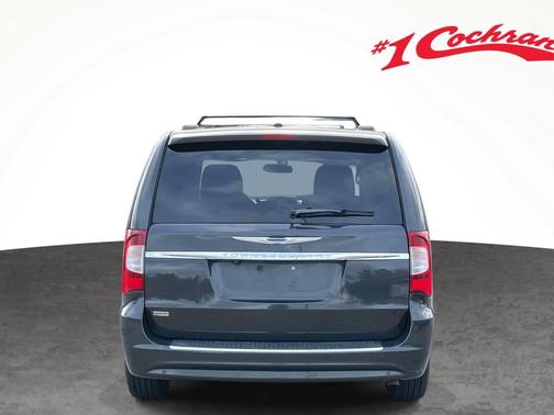 2012 Chrysler Town & Country Touring