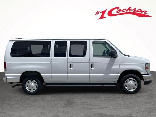 Oxford White 2014 Ford E350 Super Duty XL