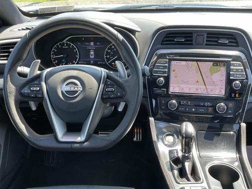 Super Black 2023 Nissan Maxima SR Xtronic CVT
