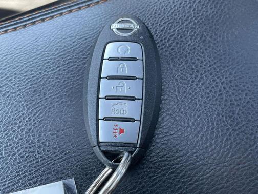 Super Black 2023 Nissan Maxima SR Xtronic CVT