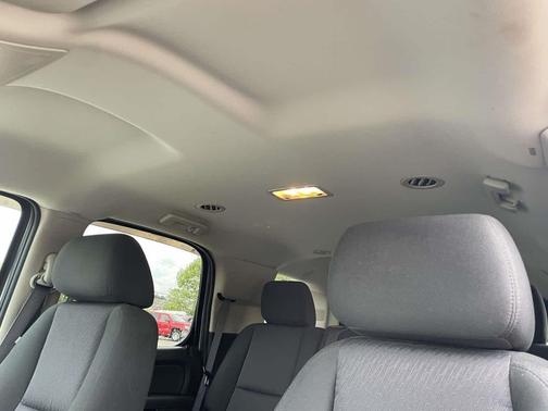 Silver Ice Metallic 2013 Chevrolet Tahoe LS