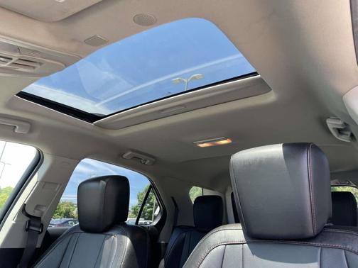 Summit White 2017 Chevrolet Equinox 1LT