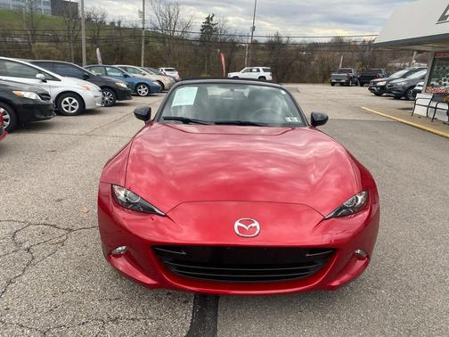 2016 Mazda MX-5 Miata Sport