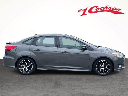 Magnetic 2015 Ford Focus SE