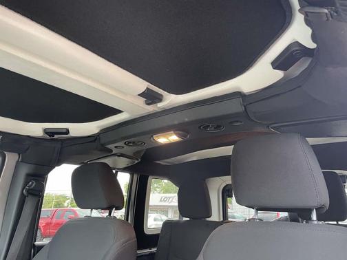 Billet Silver Metallic Clearcoat 2018 Jeep Wrangler JK Unlimited Willys Wheeler W