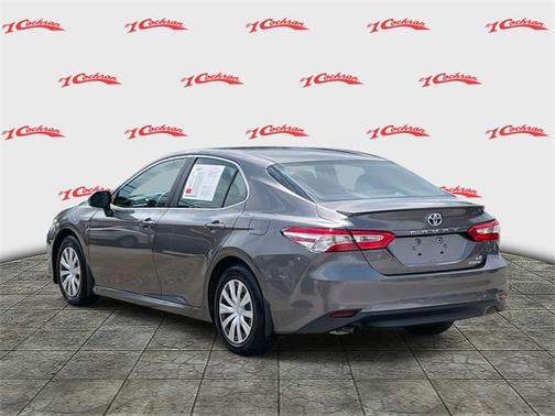 2018 Toyota Camry Hybrid LE
