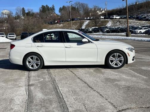 2017 BMW 330 330i