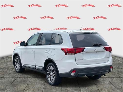 2016 Mitsubishi Outlander ES