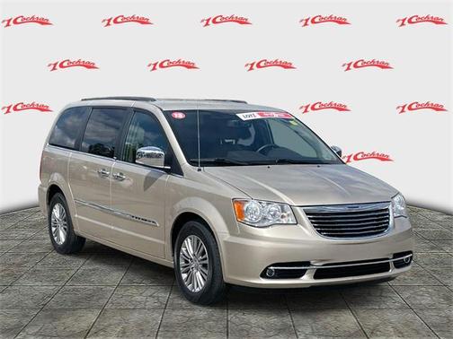 2013 Chrysler Town & Country Touring-L