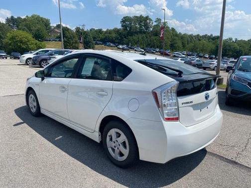 2011 Toyota Prius III