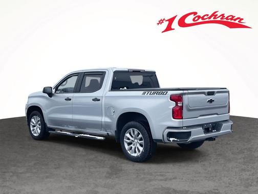 2022 Chevrolet Silverado 1500 Custom