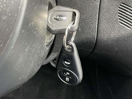 Ice Silver Metallic 2013 Subaru Forester 2.5X Premium