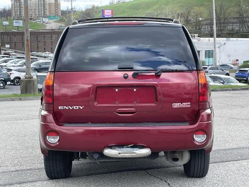 Red Jewel Tintcoat 2006 GMC Envoy SLT
