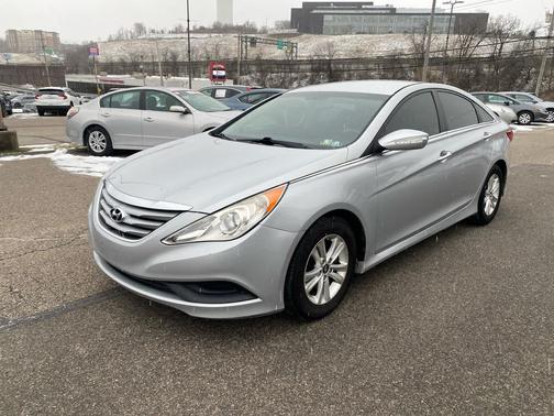 2014 Hyundai SONATA GLS