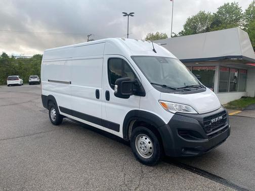 Bright White Clearcoat 2023 RAM ProMaster 2500 High Roof
