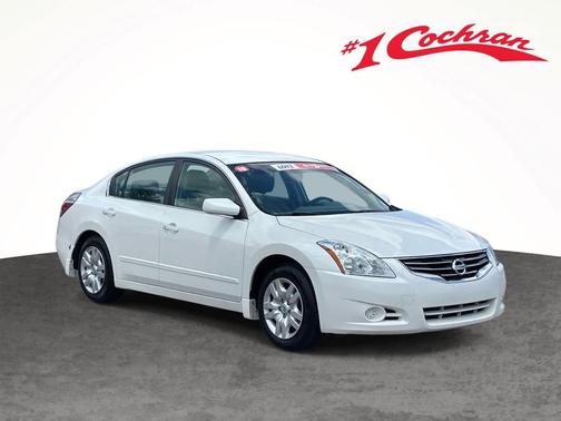 Winter Frost Pearl 2010 Nissan Altima 2.5 S