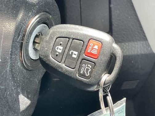 Magnetic Gray Metallic 2015 Toyota RAV4 XLE