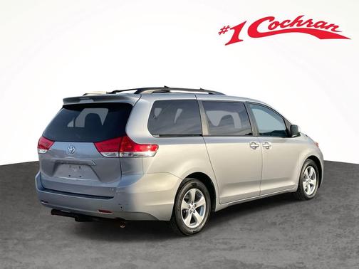 2014 Toyota Sienna LE