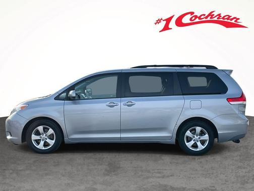 2014 Toyota Sienna LE