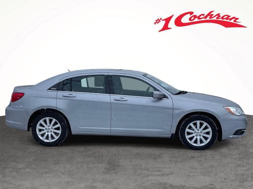 2013 Chrysler 200 Touring