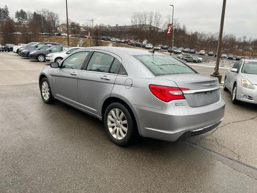 2013 Chrysler 200 Touring