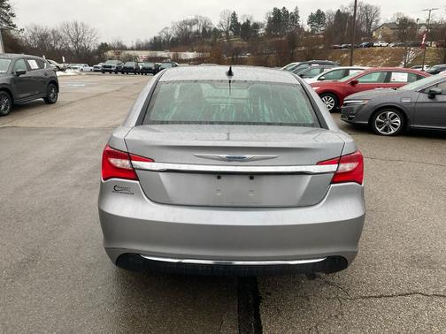 2013 Chrysler 200 Touring
